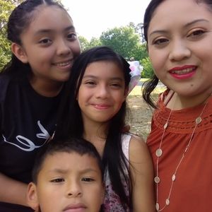 Meet your Posher, Eneida